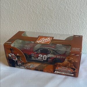 NASCAR 1:24 Tony Stewart Winston Cup Racing Collectible NIB!